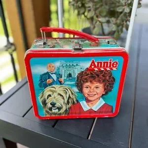 aladdin | Kitchen | Vintage Annie Metal Lunch Box With